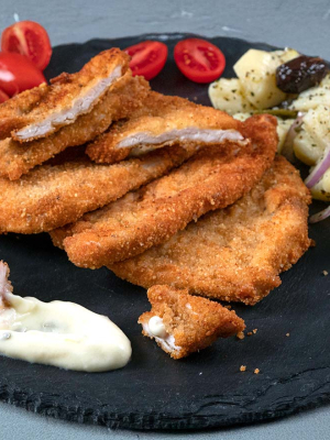 Σνίτσελ κοτόπουλο στο φούρνο ή στο τηγάνι