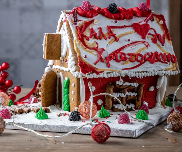 Χριστουγεννιάτικο μπισκοτόσπιτο, Gingerbread house | Συνταγή | Argiro.gr