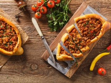 Πεϊνιρλί με κιμά