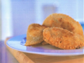 Εύκολα τυροπιτάκια νησιώτικα