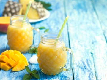 Καλοκαιρινό smoothie με φρούτα