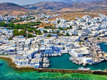 Η Παρος στις παραλιες μειώνει το πλαστικό