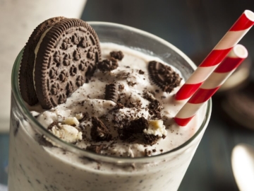 Smoothie με παγωτό βανίλια και μπισκότο