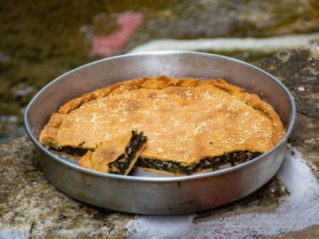 Γλυκιά Σεφουκλωτή πίτα Νάξου