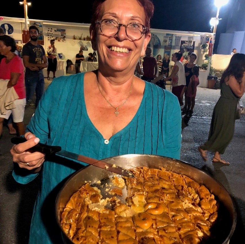 μελόπιτα Μυκόνου με χωριάτικο φύλλο μυκονιάτικη συνταγη