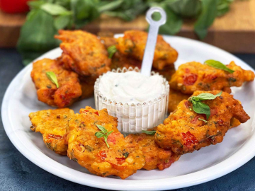 Ντοματοκεφτέδες Σαντορίνης