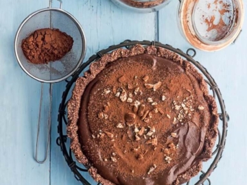 Νηστίσιμη τάρτα σοκολάτας χωρίς ψήσιμο