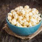 πωσ φτιαχνω ποπ κορν συνταγη σπιτικα popcorn καραμελωμενα γλυκα με βουτυρο μπαρμπεκιου σε κατσαρολα μυστικα