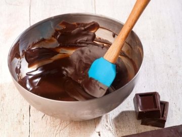 Πως λιώνω κουβερτούρα και τα μυστικά