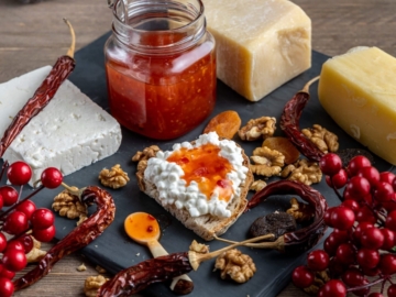 Γλυκόξινη σάλτσα πιπεριάς