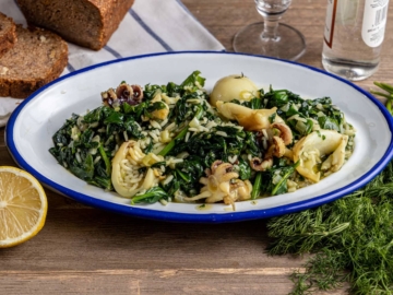 Σουπιές με σπανάκι και ρύζι