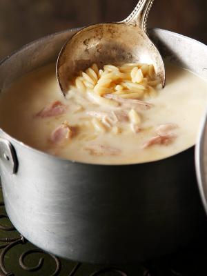 Κοτόσουπα με κριθαράκι