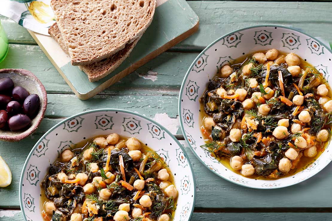 Ρεβύθια φρικασέ με σπανάκι