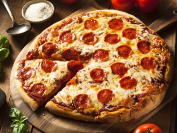 Πίτσα πεπερόνι