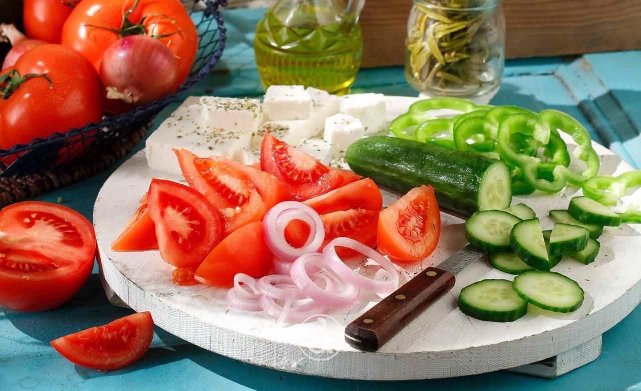 χωριάτικη σαλάτα - greek salad
