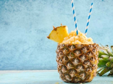 10 καλοκαιρινά κοκτέιλ από το Γιάννη Κορυζή