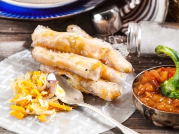 Spring Rolls με sweet chilli sauce