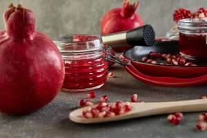 γρεναδινη - γρεναδινη τι ειναι - γρεναδινη αλκοολ - γρεναδινη εχει αλκοολ - κοκτειλ με γρεναδινη