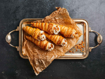 Κορνέ γλυκό με κρέμα