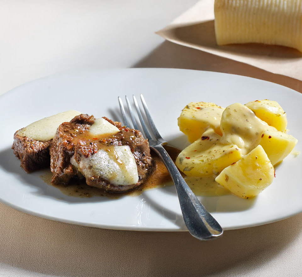 μοσχαρι με τυρια