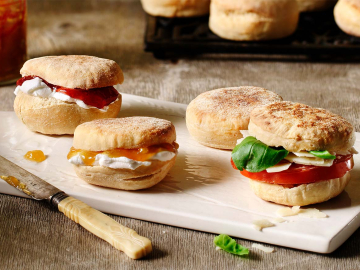 Ψωμάκια με μαγιά στο τηγάνι