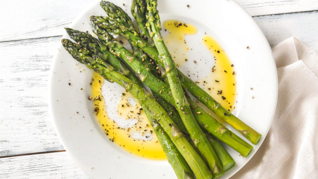 σπαραγγια βραστα - σπαραγγια σαλατα