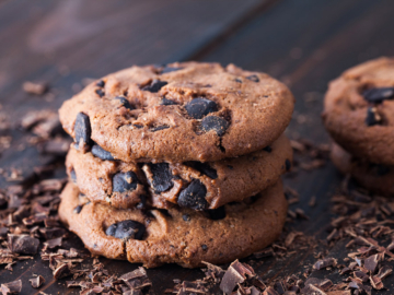 Σοκολατένια μπισκότα με σταγόνες σοκολάτας