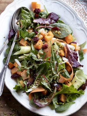 Σαλάτα σπανάκι με ψητή κολοκύθα