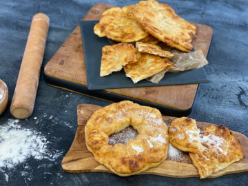 Τηγανόψωμο με φέτα