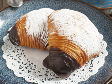 Μπουγάτσα με σφολιάτα