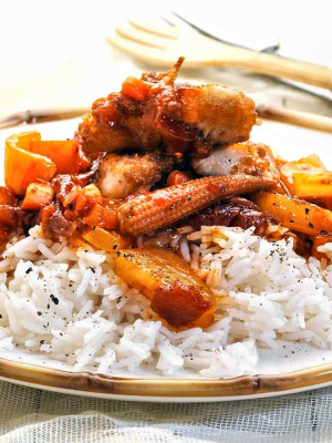 Γλυκόξινο κοτόπουλο με ρύζι μπασμάτι