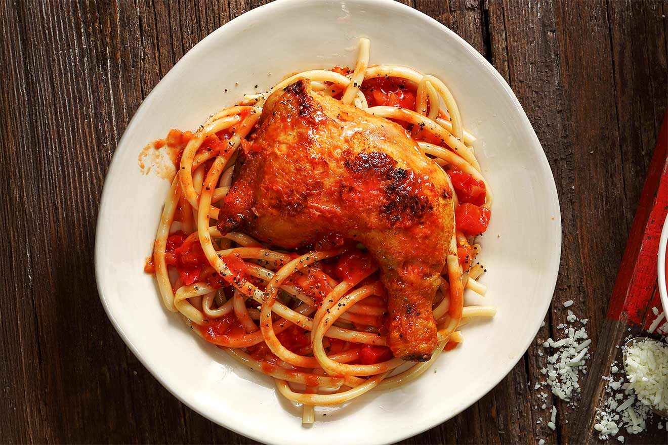 Corfu-style rooster (Pastitsada)