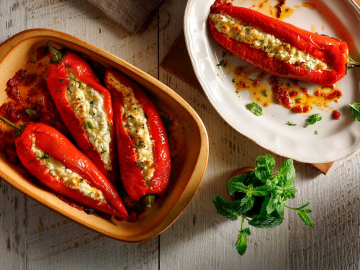 Πιπεριές γεμιστές με τυρί