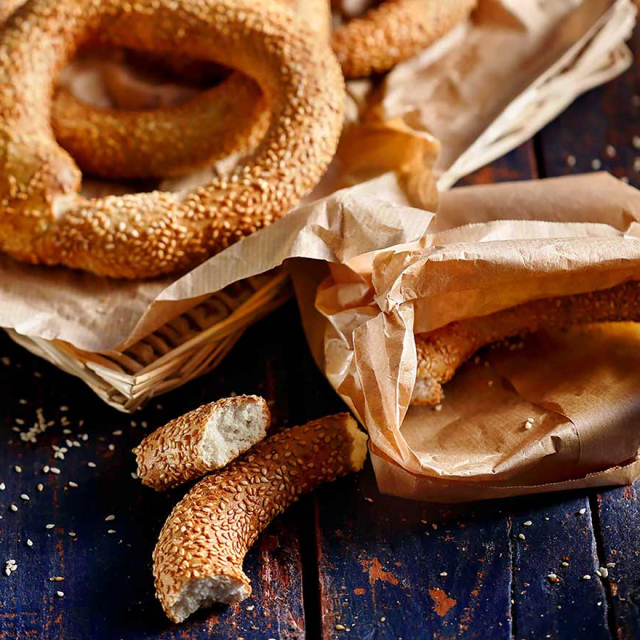 Greek sesame bagels (Koulouri Thessalonikis)