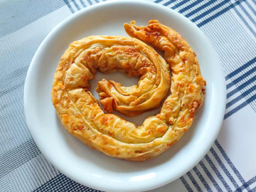 Σκοπελίτικη τυρόπιτα