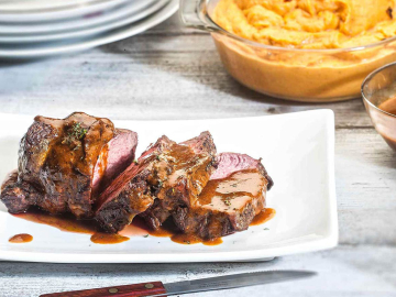 Σπαλομπριζόλα μοσχαρίσια με σάλτσα ψητού