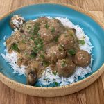 vegan κεφτεδάκια με μανιτάρια αλά κρεμ