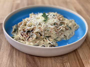 Mακαρονάδα με χούμους