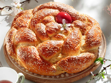 Λαμπροκουλούρα ή λαμπρόψωμο