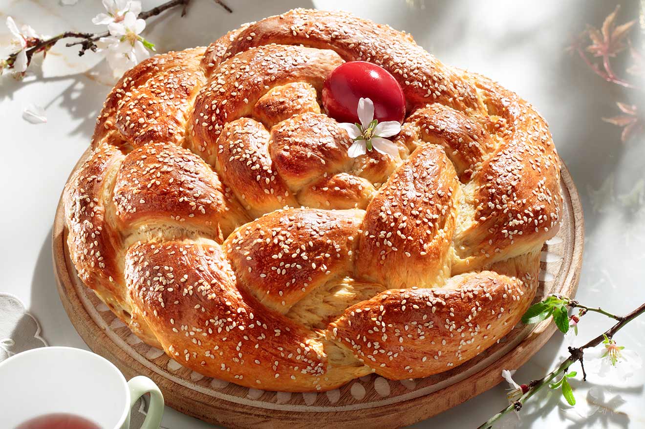 Λαμπροκουλούρα ή λαμπρόψωμο