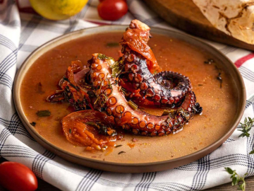 Χταπόδι πλοκάμι στη λαδόκολλα