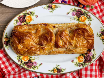 Κρεατόπιτα με αρνί από το Πάσχα