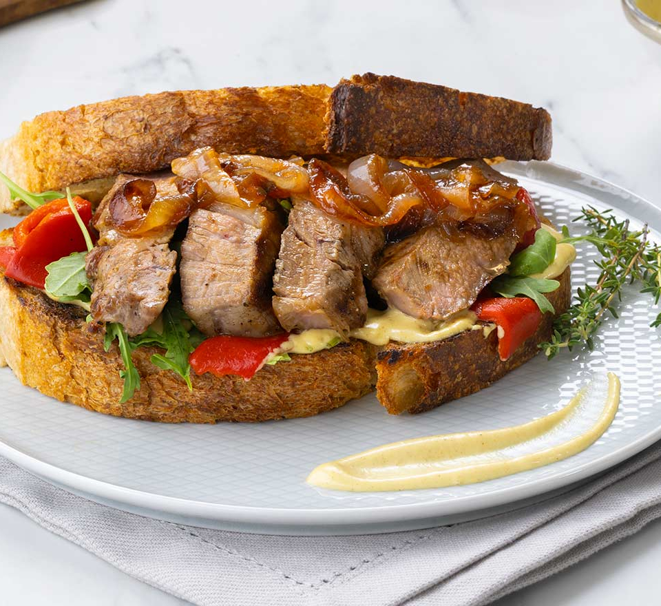 steak sandwich - σαντουιτσ με μπριζολα