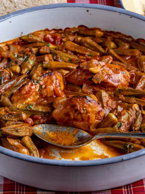 Μπάμιες με κοτόπουλο