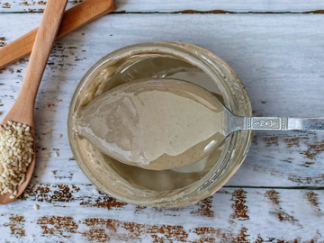 Ταχίνι: διατροφική αξία και οφέλη για την υγεία