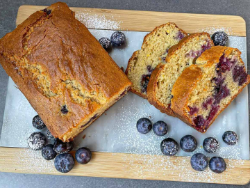 Cake blueberry της Κωνσταντίνας Μανωλάκη