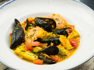 Μπουγιαμπέσα