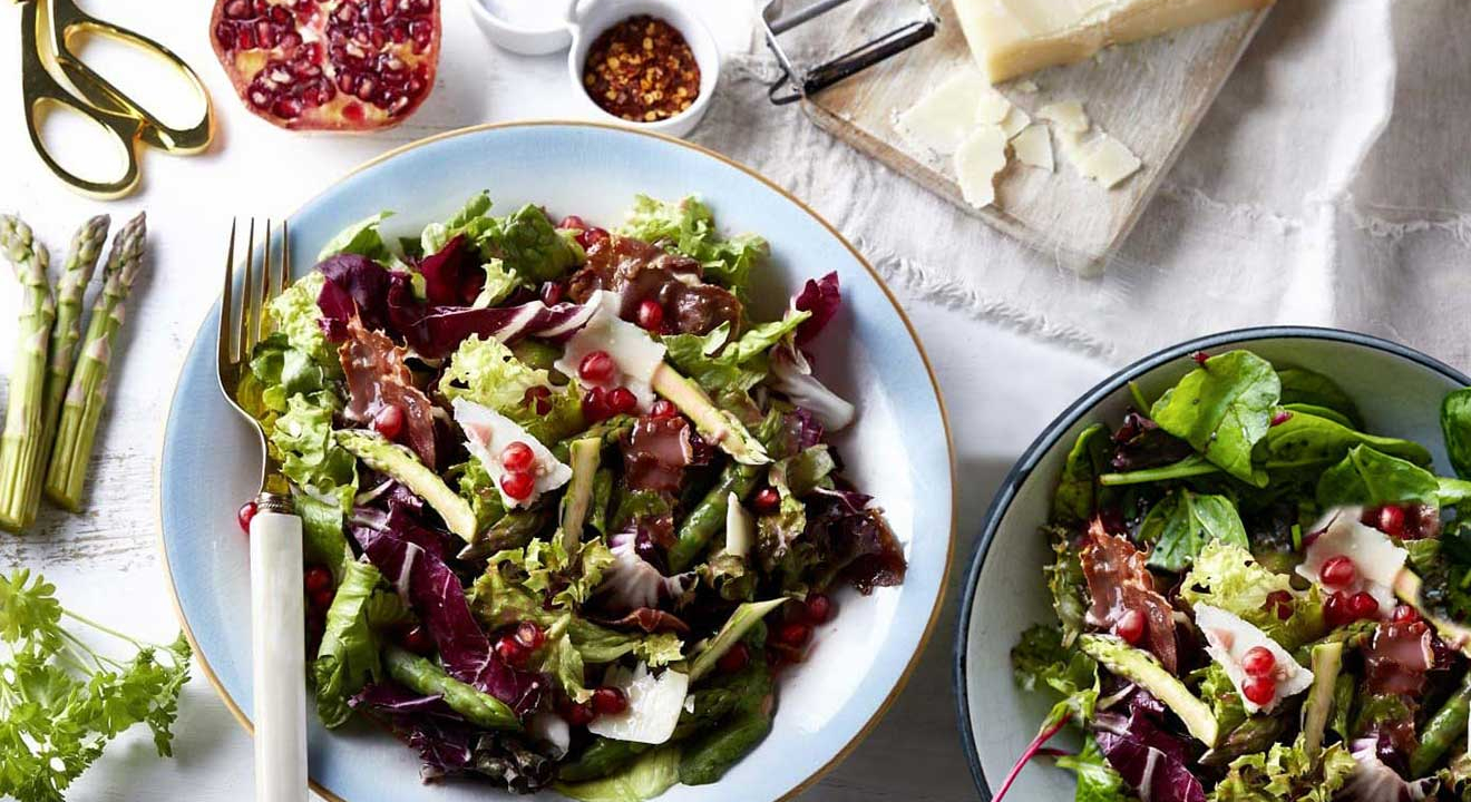 χριστουγεννιατικη σαλατα με ροδι και μαρουλι - γιορτινη σαλατα