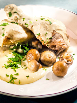Κοτόπουλο αλα κρεμ με μανιτάρια