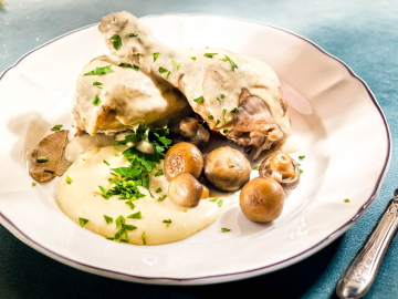 Κοτόπουλο αλα κρεμ με μανιτάρια